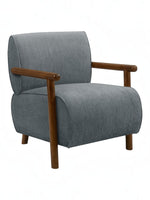 Fauteuil d'appoint Maureen gris chiné TOCO Meubles avec accoudoirs en bois, idéal pour salon ou chambre.