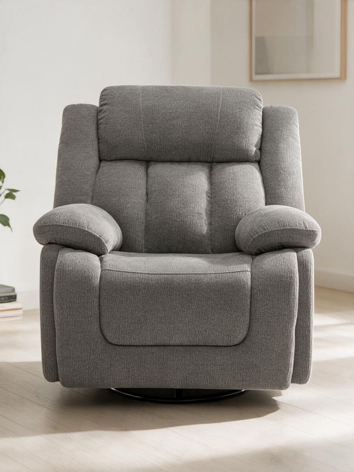 Fauteuil inclinable gris TOCO Meubles avec dossier haut, accoudoirs coussinés et base pivotante en tissu doux