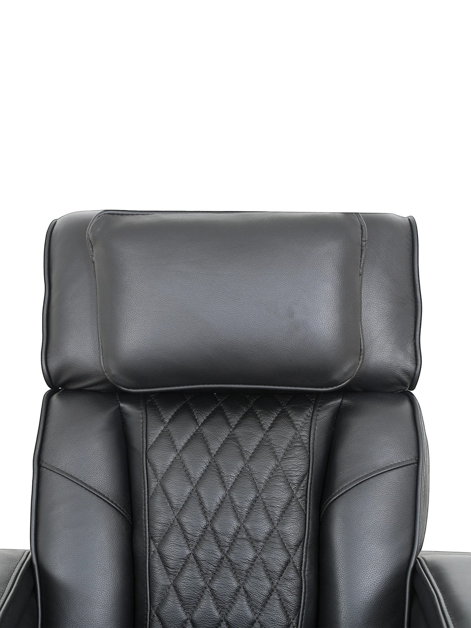 Fauteuil inclinable Warren noir en cuir avec dossier matelassé en losanges, vendu par TOCO Meubles.