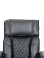 Fauteuil inclinable Warren noir en cuir avec dossier matelassé en losanges, vendu par TOCO Meubles.