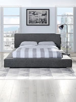 Grand lit Billie TOCO Meubles gris rembourré avec tête de lit confortable, ports USB intégrés et cadre bas moderne.