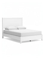 Grand lit Gisele TOCO Meubles blanc au design contemporain avec tête de lit effet planches sur fond blanc