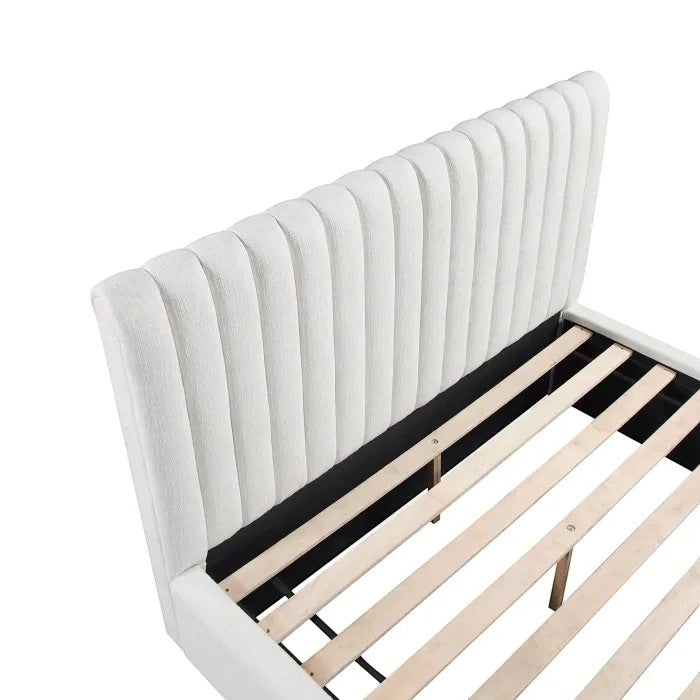TOCO Meubles Grand Lit Emilio blanc capitonné verticalement, tissu texturé, style moderne, plateforme queen.