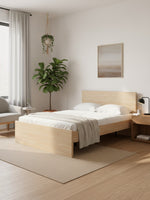 Grand lit Hazel TOCO Meubles en bois clair au design plateforme minimaliste dans une chambre moderne et lumineuse