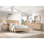 TOCO Meubles Grand Lit Joaquin en bois clair, style Mid-Century Modern, avec tête de lit droite et pieds fuselés.
