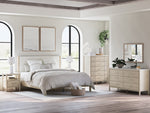 TOCO Meubles Grand Lit Margot en bois clair avec tête de lit rembourrée blanche, style boho minimaliste.