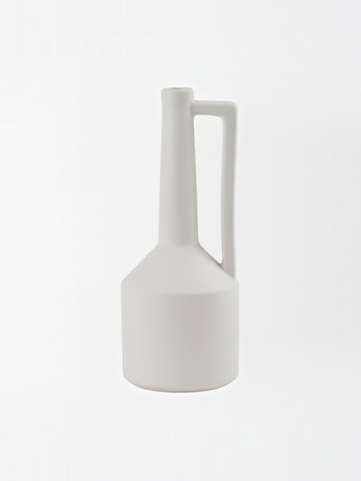 Grand vase en céramique blanche Burton de TOCO Meubles avec une anse latérale élégante et un design minimaliste