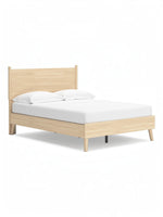 Lit double Anita en bois naturel TOCO Meubles avec tête de lit minimaliste et pieds fuselés. Design plateforme sans sommier.