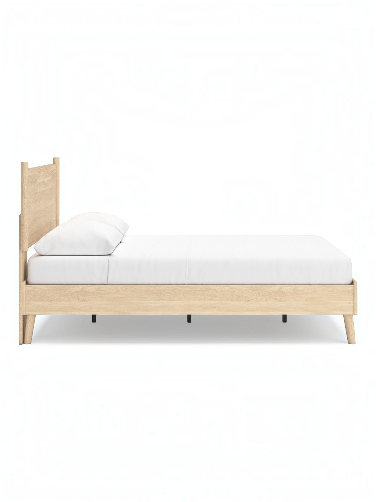 TOCO Meubles Grand Lit Anita en bois naturel, design plateforme sans sommier, pieds biseautés, 2 oreillers blancs.