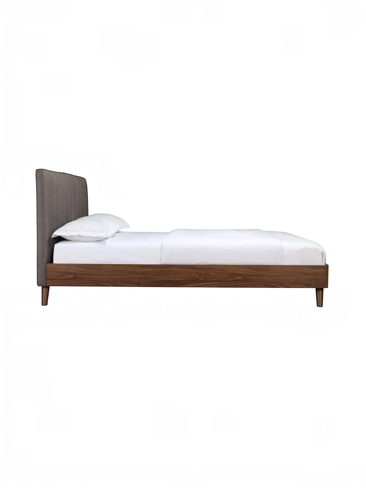 Lit Grand Lit Atlas TOCO Meubles en bois brun avec tête de lit capitonnée grise et pieds fuselés, style Mid-Century Modern.
