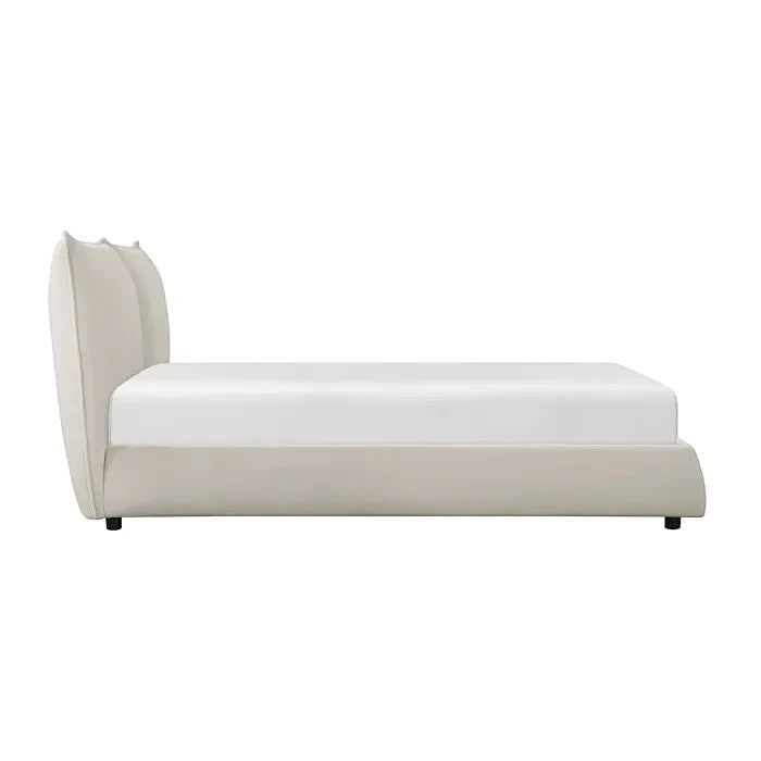 Lit Diego TOCO Meubles en tissu chenille beige avec tête de lit rembourrée et design moderne.