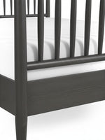 Lit double Paolo TOCO Meubles en bois foncé avec tête de lit à lattes verticales et design plateforme moderne