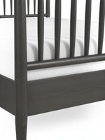 Lit double Paolo TOCO Meubles en bois foncé avec tête de lit à lattes verticales et design plateforme moderne
