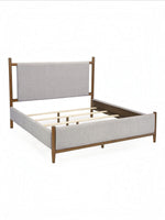 Grand lit Flora TOCO Meubles avec structure en bois massif et tête de lit rembourrée en tissu gris style moderne