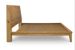 Lit grand format Carmen en bois naturel avec tête de lit inclinable et ports USB intégrés par TOCO Meubles