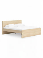 Très grand lit Hazel TOCO Meubles au design plateforme minimaliste en bois clair avec finition naturelle épurée