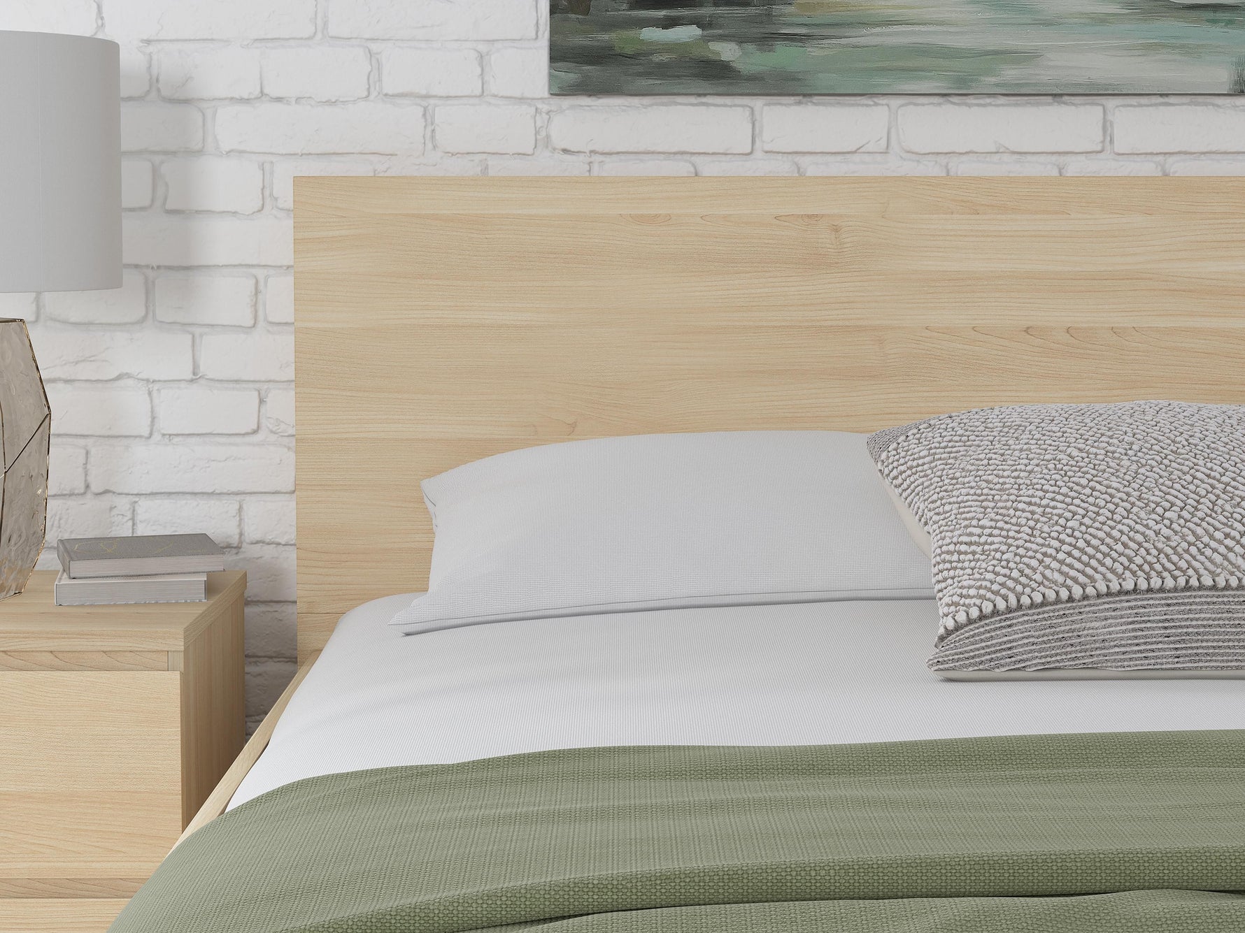 Lit plateforme TOCO Meubles Hazel en bois naturel, design minimaliste, idéal pour une chambre moderne.