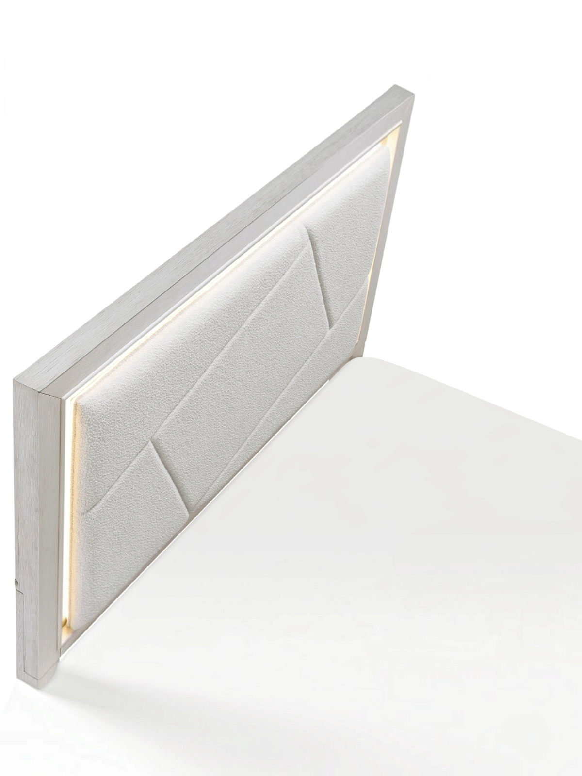 Tête de lit TOCO Meubles Iris en chêne blanc antique avec panneau rembourré ivoire et éclairage DEL intégré