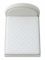 Lit double TOCO Meubles Ivy avec tête de lit arrondie en tissu bouclé crème, vue de dessus sur fond blanc