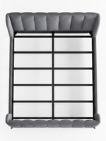 Très grand lit Juliette TOCO Meubles en velours gris avec tête de lit ailée capitonnée et structure en métal noir