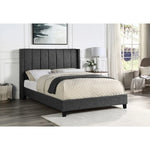 Lit plateforme TOCO Meubles Lorenzo gris foncé rembourré avec tête de lit capitonnée et clous décoratifs, style contemporain.