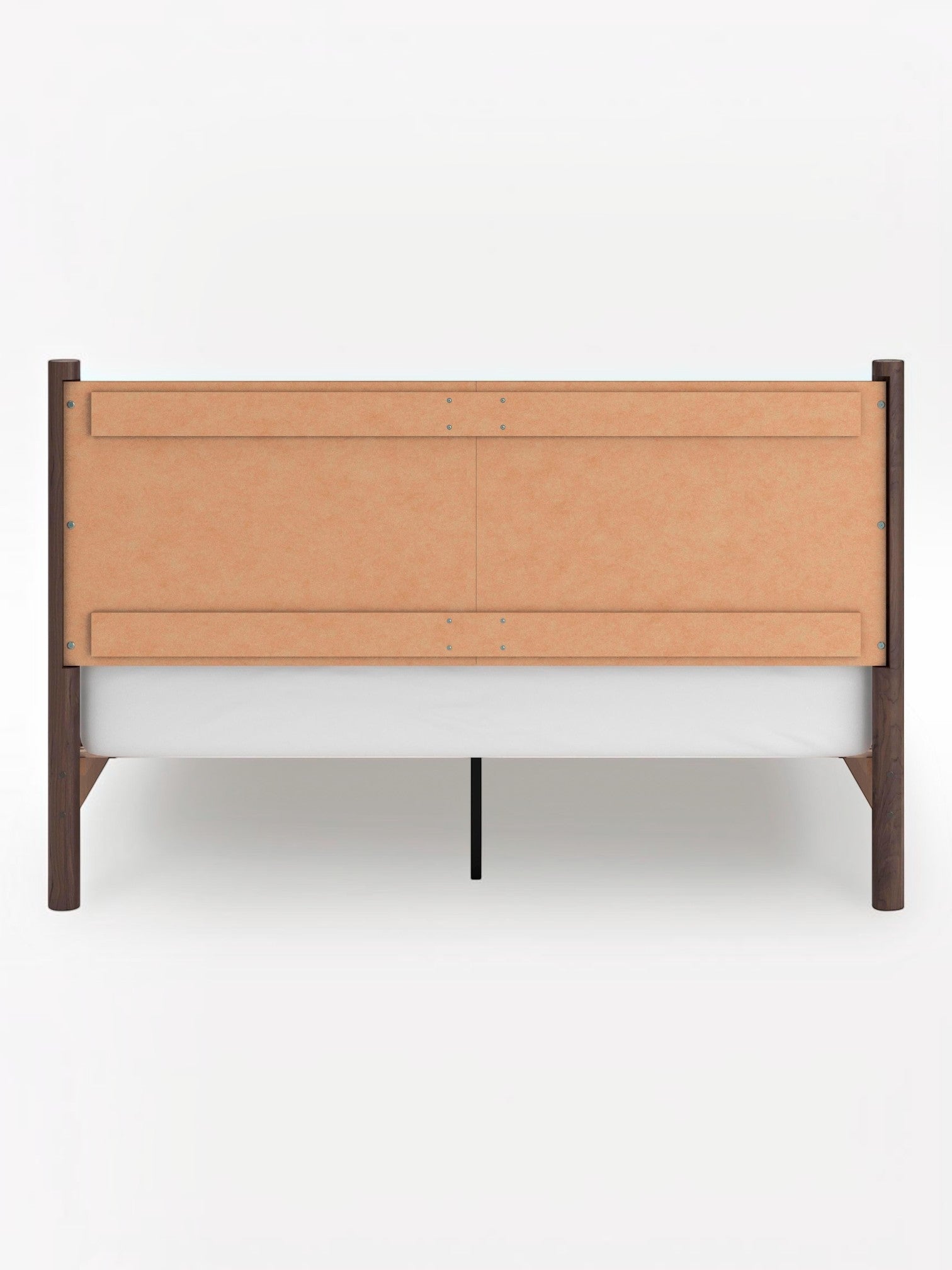 Vue arrière du très grand lit Maya par TOCO Meubles avec structure en bois brun et support central robuste
