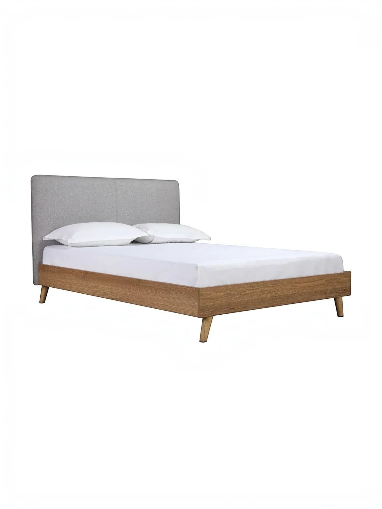 Très grand lit TOCO Meubles Nova avec cadre en bois brun et tête de lit rembourrée en tissu gris style moderne