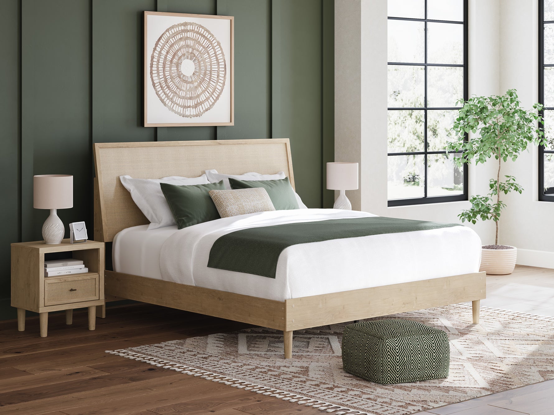 TOCO Meubles Lit Olive en bois clair avec tête de lit en cannage, finition chêne et détails texturés beiges.
