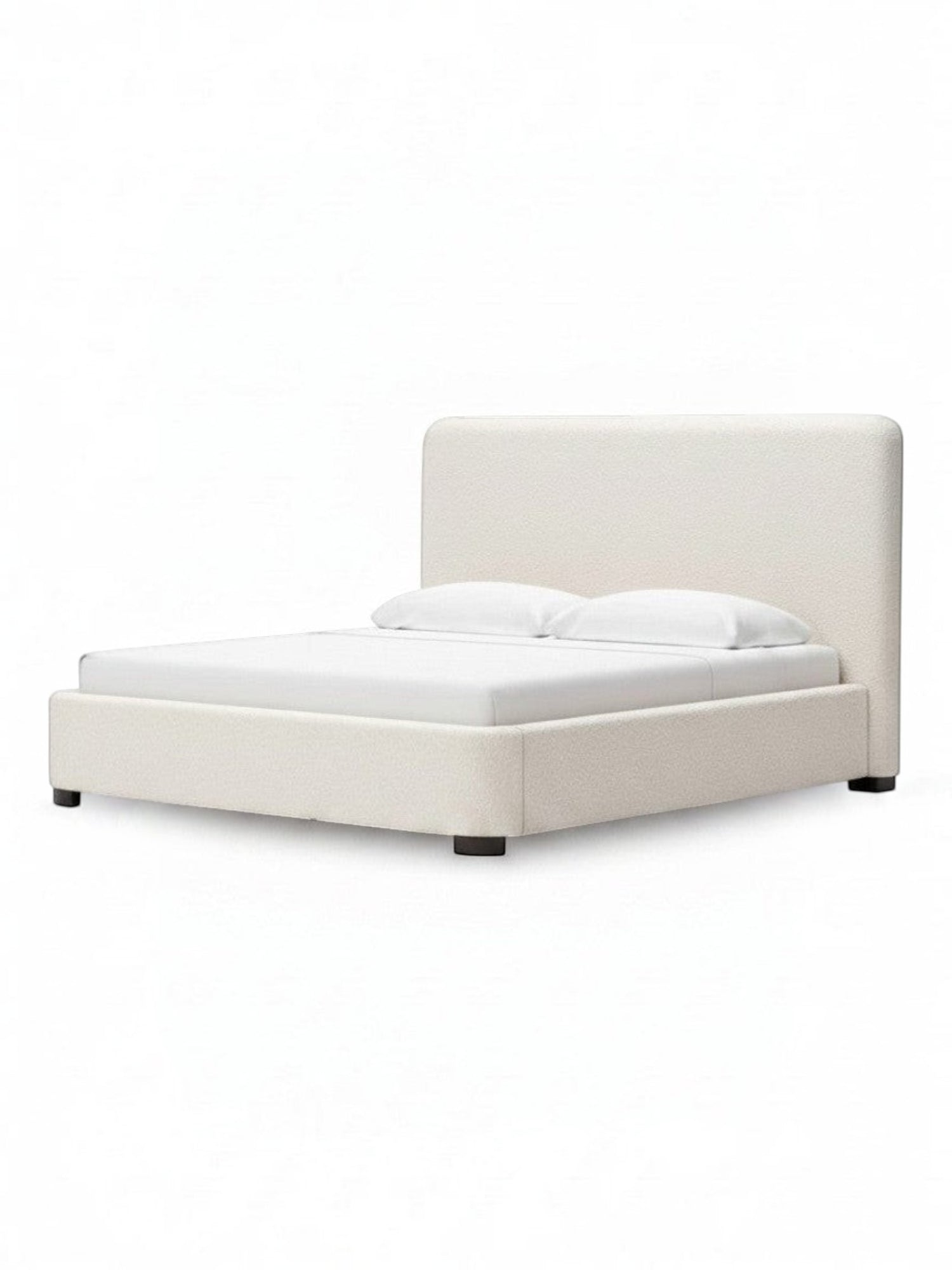 Très grand lit Paloma TOCO Meubles beige en tissu Nuvella avec tête de lit rembourrée au design moderne et épuré