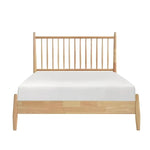 Lit double Paolo en bois naturel TOCO Meubles avec tête de lit à lattes verticales et profil bas.