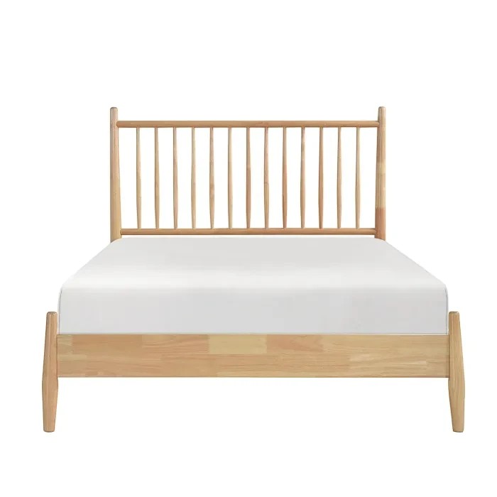 Lit double Paolo en bois naturel TOCO Meubles avec tête de lit à lattes verticales et profil bas.