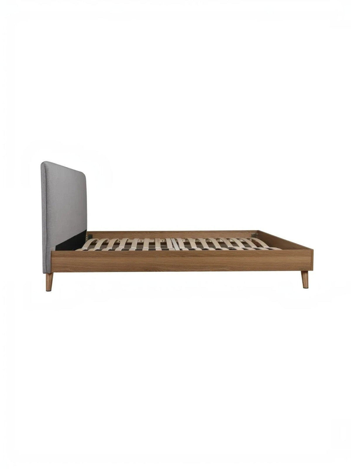 Lit plateforme TOCO Meubles Nova en bois brun avec tête de lit rembourrée en tissu gris, vue de profil