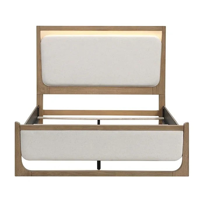 Lit Grand Lit Samora TOCO Meubles en bois brun clair avec tête et pied de lit rembourrés blancs et éclairage DEL intégré.