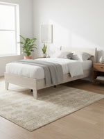 Lit simple Solene TOCO Meubles en bois clair au design contemporain épuré dans une chambre lumineuse et moderne