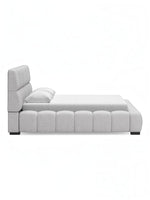 Lit double Sofia TOCO Meubles gris clair en tissu texturé avec tête de lit capitonnée et cadre moderne
