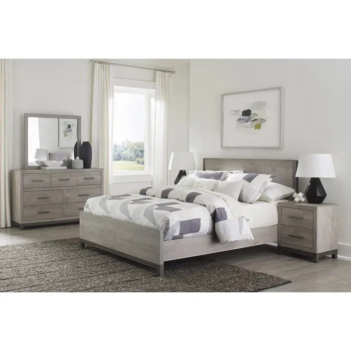TOCO Meubles Grand lit Stella gris imitation bois avec détails métal peint, design moderne et épuré.