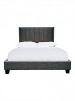 Lit très grand format TOCO Meubles avec tête de lit capitonnée en tissu gris foncé et cadre plateforme moderne