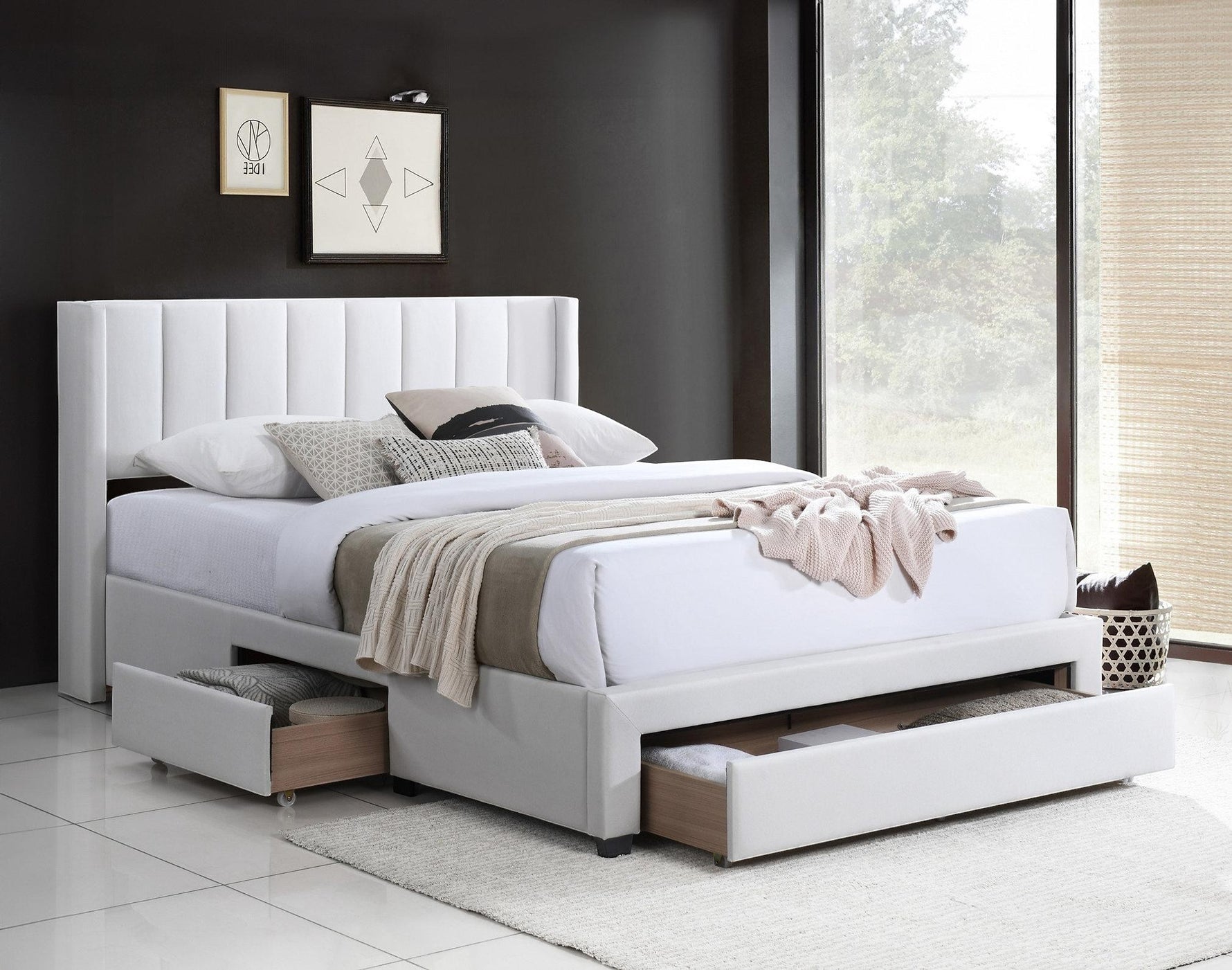 TOCO Meubles Grand Lit Zoey blanc capitonné avec rangement intégré, tissu doux et confortable.