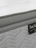 Gros plan sur le matelas TOCO Meubles BackCare Quintet avec finition grise texturée et coutures de qualité supérieure.