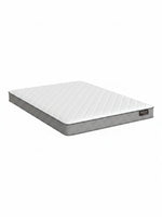 Matelas double BackCare Solo de TOCO Meubles avec mousse haute densité et fibres antimicrobiennes pour un soutien ferme