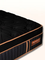 Matelas hybride TOCO Meubles Copper Sleep ET noir avec finition Euro Top et détails cuivrés élégants.
