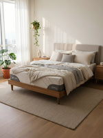 Matelas Ultra Firm TOCO Meubles ferme avec tissu rafraîchissant et mousse haute densité dans une chambre moderne