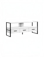 Meuble télé Fero 48 pouces blanc avec structure en métal noir et trois tiroirs, par TOCO Meubles