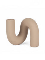 Objet décoratif TOCO Meubles Kailas en béton beige texturé aux formes courbes et contemporaines