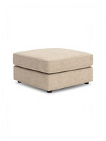 Ottoman Kelso de TOCO Meubles, pouf carré surdimensionné en tissu couleur sable avec pieds bas discrets