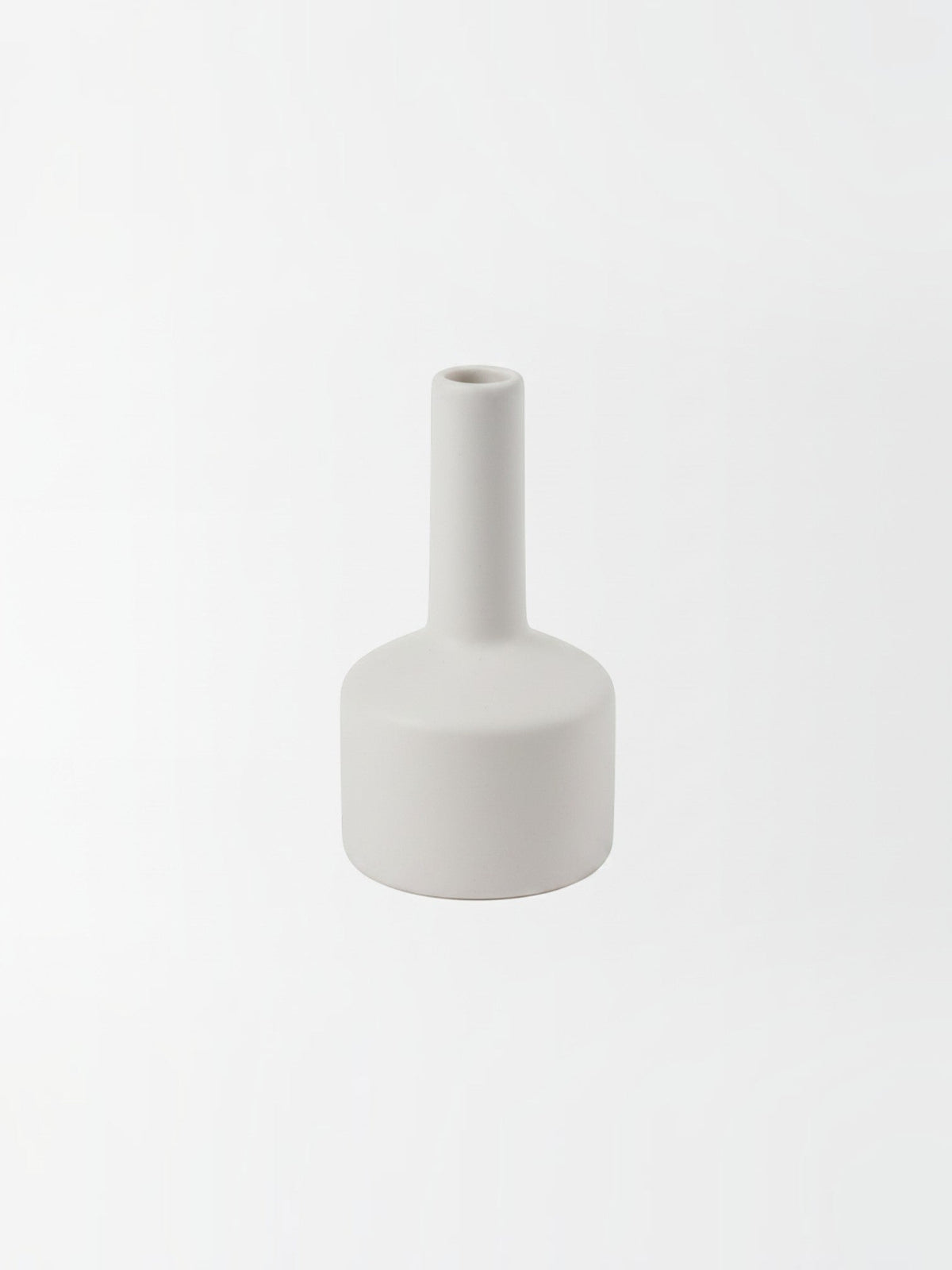 Petit vase Burton en céramique blanche mate au design minimaliste et épuré par TOCO Meubles