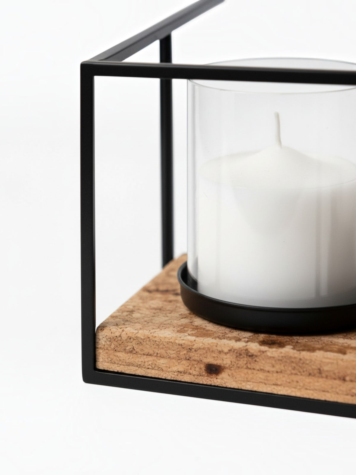 Porte-bougies de table Leopold TOCO Meubles avec structure en métal noir, base en liège et photophore en verre