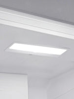 Éclairage intérieur à DEL lumineux dans le réfrigérateur MIDEA chez TOCO Meubles pour une visibilité optimale