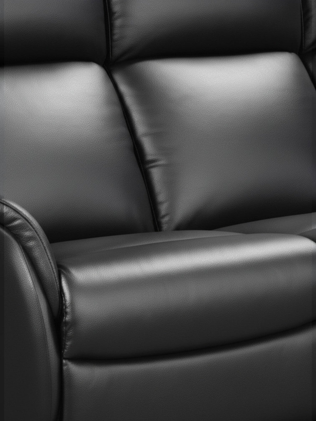 Sofa inclinable Eva de TOCO Meubles en cuir noir avec rembourrage confortable et design moderne