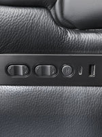 TOCO Meubles Warren sofa inclinable noir en cuir avec commandes intégrées et port USB.